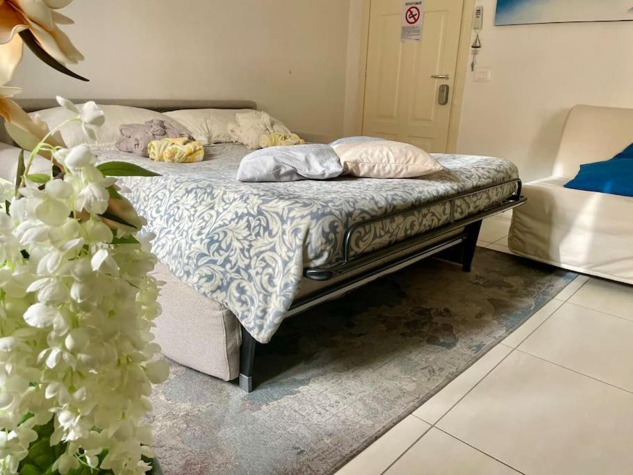 La Venezia'S Studio Flat Ливорно Экстерьер фото